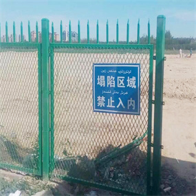 景區(qū)護欄網又稱山地防護網，公園護欄網